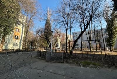 Apartament cu 4 camere decomandat, mobilat în Pajura - 15