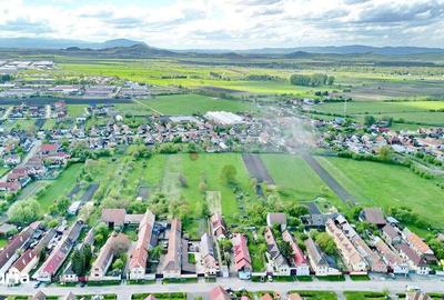 Teren de 4400 mp, în Prejmer
