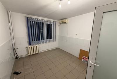 Apartament cu 4 camere decomandat în Berceni - 1