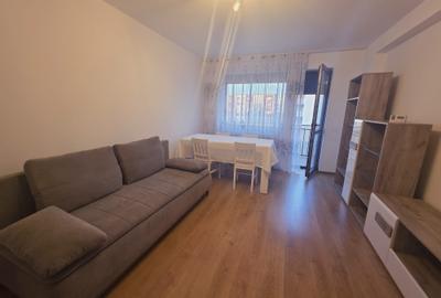 Apartament cu 2 camere decomandat în Tractorul - 2