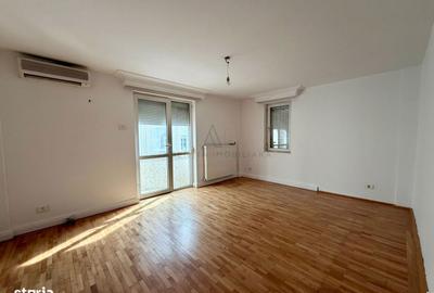 Casă cu 5 camere cu Canalizare în Ultracentral - 1