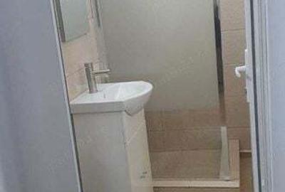 Ofer spre inchiriere garsoniera in Rm. Sarat - 3