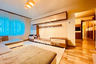 Apartament cu 3 camere decomandat, mobilat în Alfa - 1