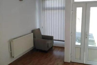 DE VANZARE: Apartament + Spatiu Comercial cart 1 Mai - 7