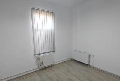 Casă cu 4 camere cu Teren 160 Mp în Marghiloman - 10