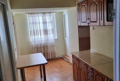 Apartament cu 2 camere decomandat în Central - 1