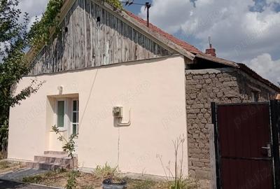Casa de vanzare la 20km de Oradea - 1