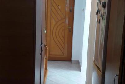 Apartament cu 3 camere semidecomandat în Mihail Kogălniceanu - 1