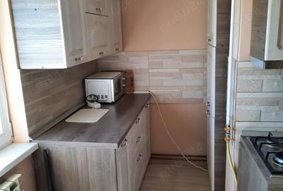 De inchiriat 2 camere, central - 3