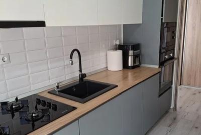 Apartament cu 2 camere decomandat, mobilat în Florești - 3