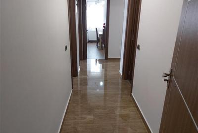 Apartament cu 3 camere decomandat, mobilat în Tractorul - 6