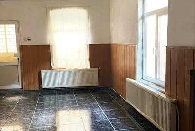 Spațiu comercial, de 130 mp, în Ultracentral - 6