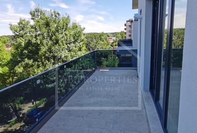 Apartament cu 4 camere decomandat în Băneasa - 11