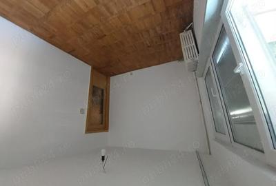 Apartament cu 3 camere semidecomandat în Govândari - 2