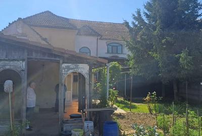 Casă cu 8 camere cu Canalizare în Semicentral - 7