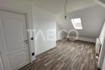 Apartament 2 camere la mansarda 44 mpu predare la cheie Broscarie - 4