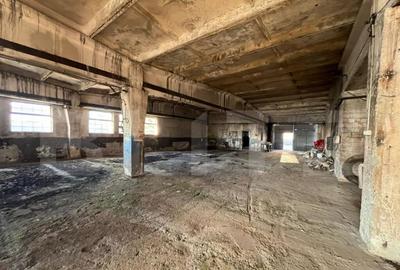 Spațiu comercial, de 800 mp, în Micro 6