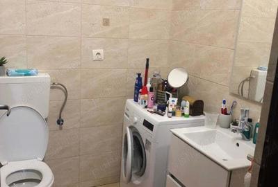 Garsonieră în Roșu