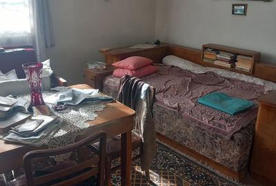 Casă cu 3 camere în 7 Noiembrie