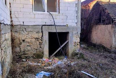 Casă cu 4 camere cu Teren 150 Mp în Sasca Montană - 1