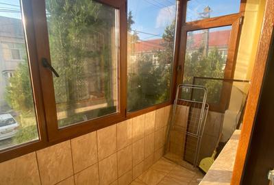 Apartament 2 camere! Mihail Sadoveanu ?coala nr. 2 - 6