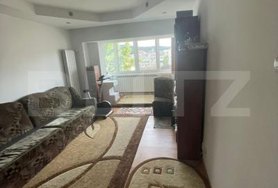 Apartament decomandat, etaj 3/4 - Bulevardul Independentei - 4