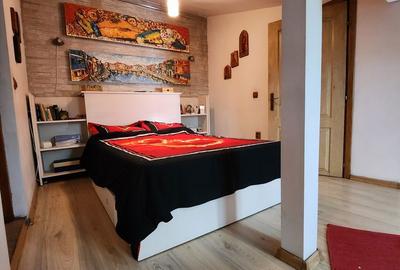 Casă cu 6 camere cu Teren 200 Mp în Central - 4