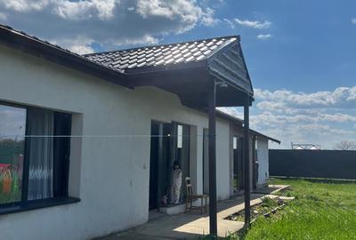 Casă individuală cu 3 camere cu Teren 500 Mp în Dascălu - 1