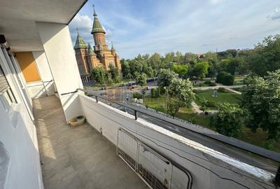 Apartament cu 2 camere semidecomandat, mobilat în Ultracentral