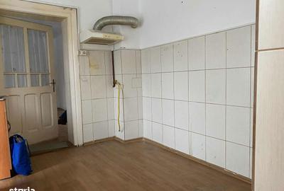 Casă cu 2 camere cu Teren 50 Mp în Central