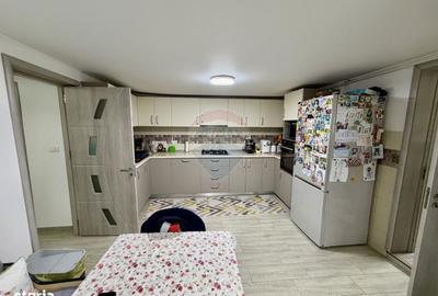 Casă cu 4 camere cu Teren 408 Mp în Central - 7