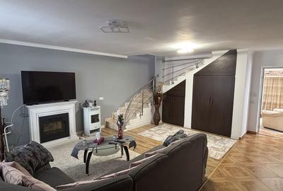 Casă cu 4 camere în Jelna