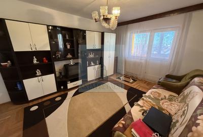 Apartament cu 3 camere decomandat, mobilat în Florilor - 1
