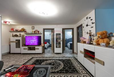 Casă individuală cu 6 camere în Letea Veche