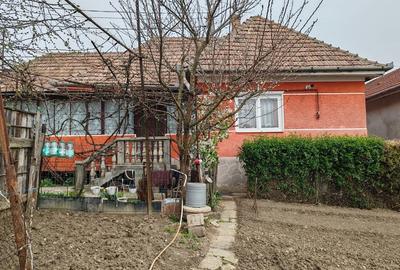 Casă cu 4 camere cu Teren 580 Mp în Central - 7