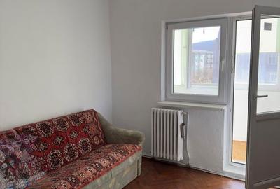 Apartament cu 3 camere decomandat în Decebal - 3