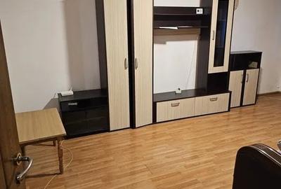 Apartament cu 1 camera, decomandat, zona Baza 3 - 2