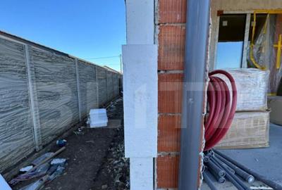 Casă cu 9 camere cu Teren 1000 Mp în Sântandrei - 1