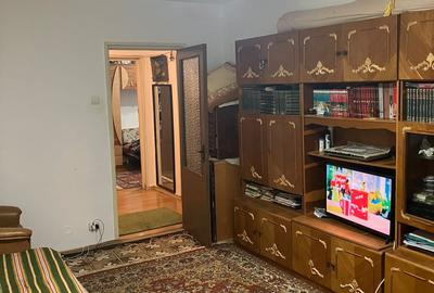 Nord ,se vinde la parter ap.3 camere,balcon,boxa ,decomandat,pret 77000 euro - 5