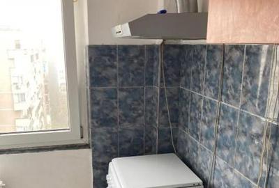 Dristor rond mihai bravu etaj 10 decomandat - 6