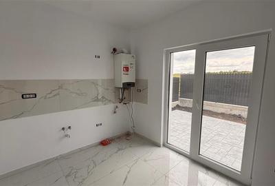 Casă individuală cu 4 camere cu Canalizare în Popas Păcurari - 2