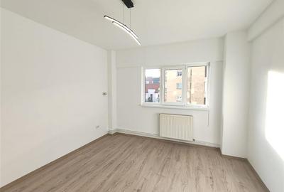 Apartament cu 2 camere decomandat în Centrul Civic - 4