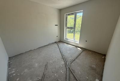 Duplex cu 4 camere cu Canalizare în Florești - 13
