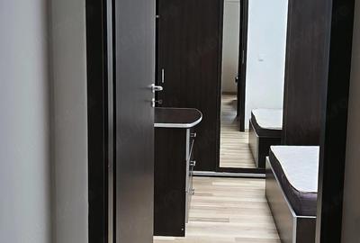 Apartament cu 3 camere decomandat în Apărătorii Patriei