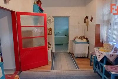 Casă cu 3 camere cu Canalizare în Satchinez - 18