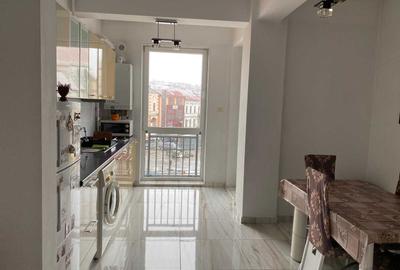 Apartament cu 2 camere decomandat în Central - 4