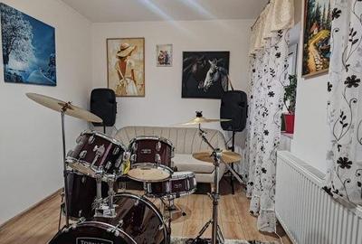 Casă cu 5 camere cu Teren 2400 Mp în Central - 6