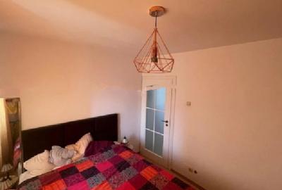 P-ta Iancului metrou, bl.1980, mobilat,utilat,geam la baie,balcon,AC,renovat. - 3