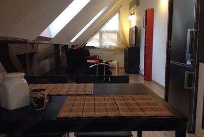 Apartament cu 2 camere decomandat, mobilat în Văcăresti