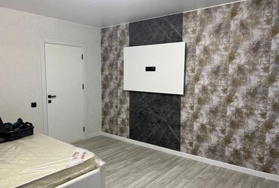 Garsonieră decomandată în Titan